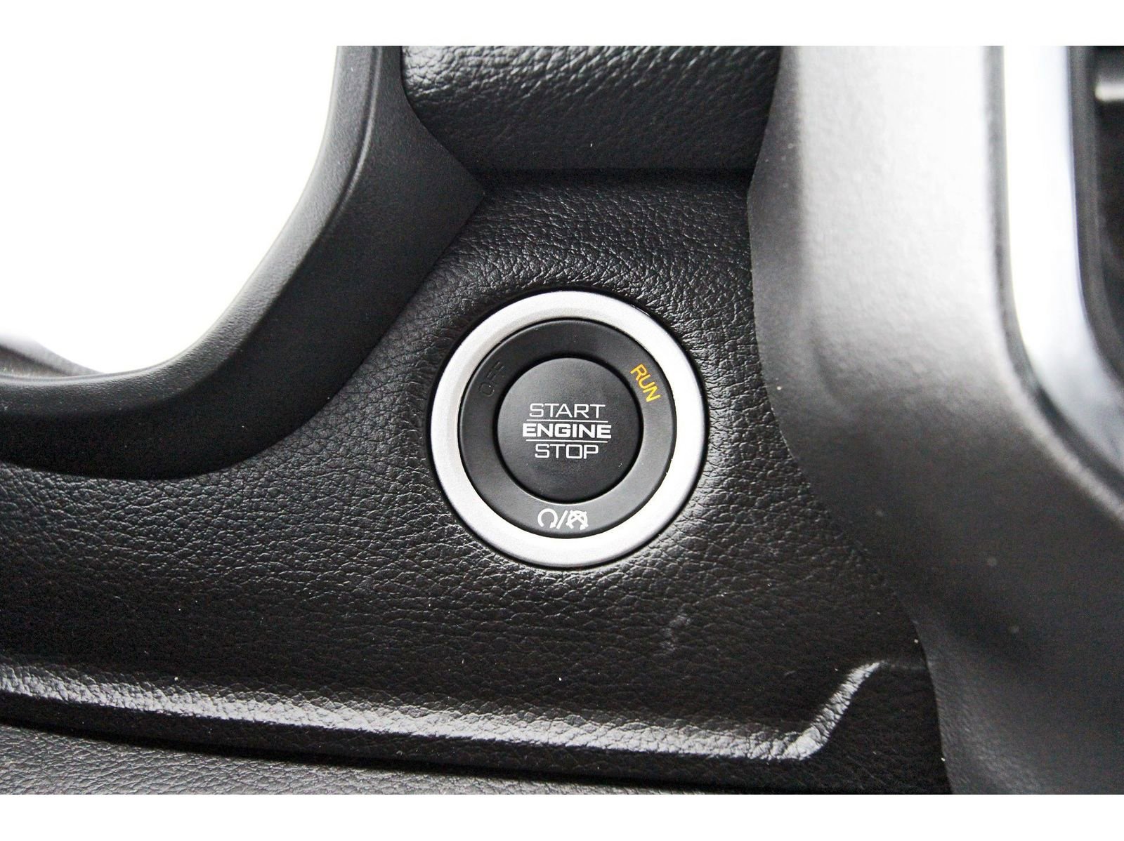 Used 2025 RAM 1500 Laramie AWD/4WD image 20
