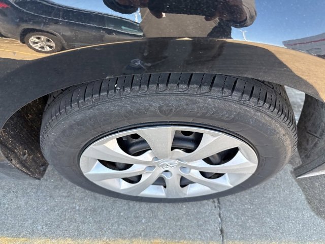 Used 2023 Toyota Corolla LE image 21