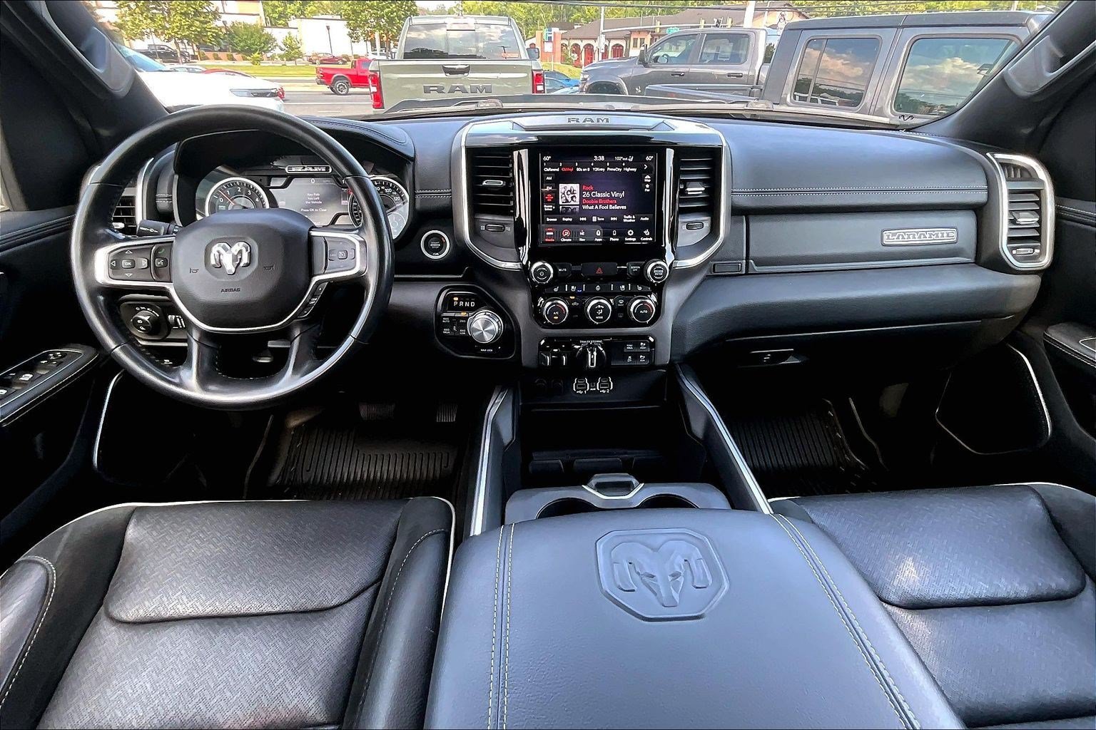 Used 2021 RAM 1500 Laramie w/ Sport Appearance Package AWD/4WD image 12