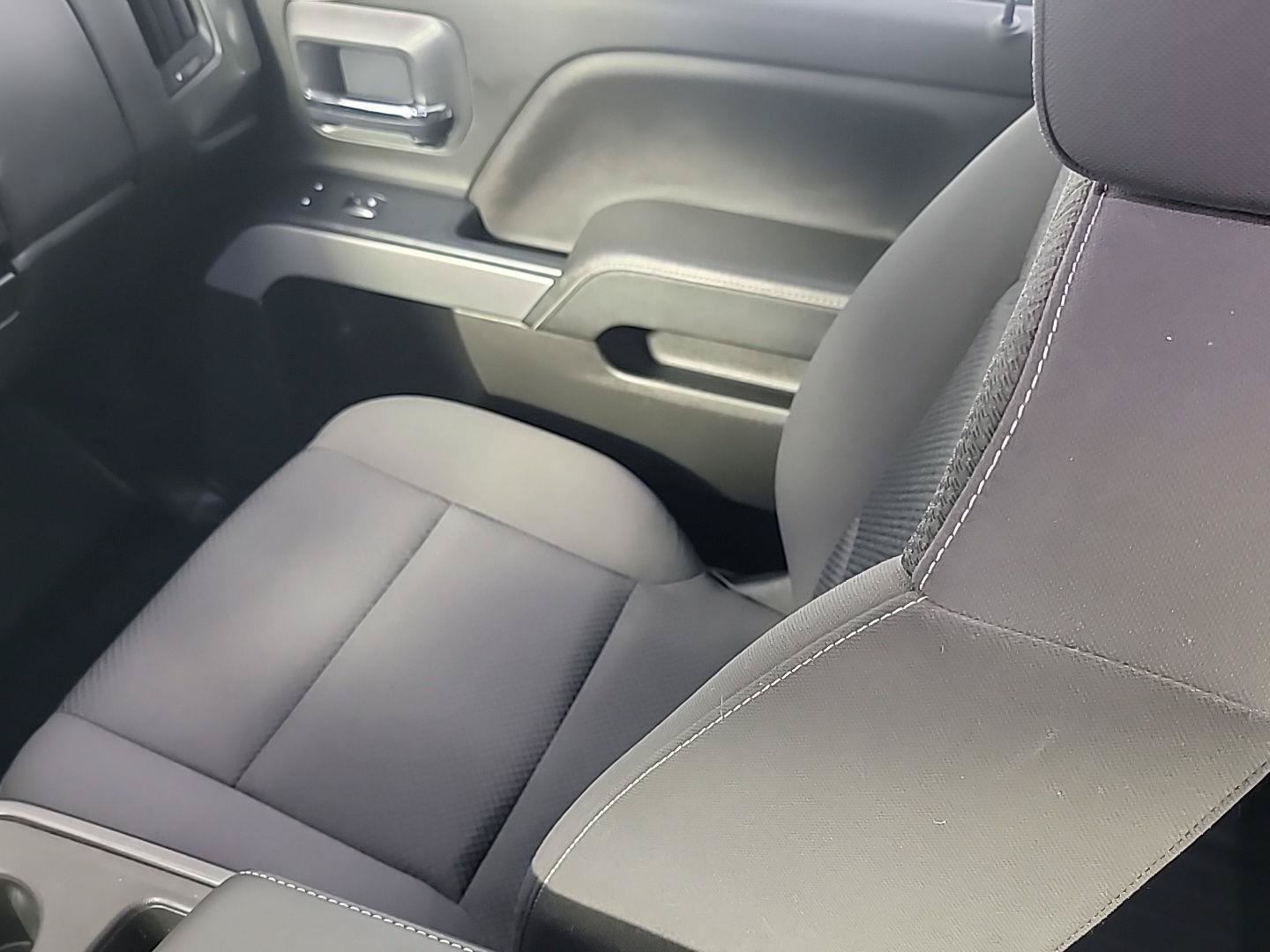 Used 2018 Chevrolet Silverado 1500 LT w/ Texas Edition AWD/4WD image 22