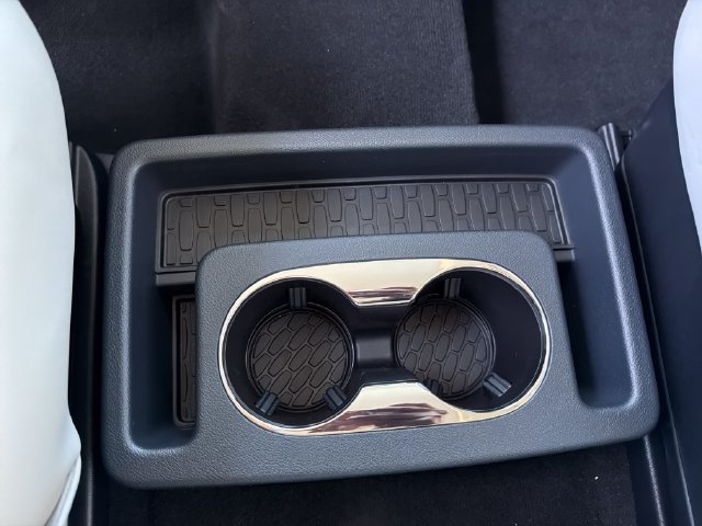 New 2027 Lincoln Aviator AWD image 16