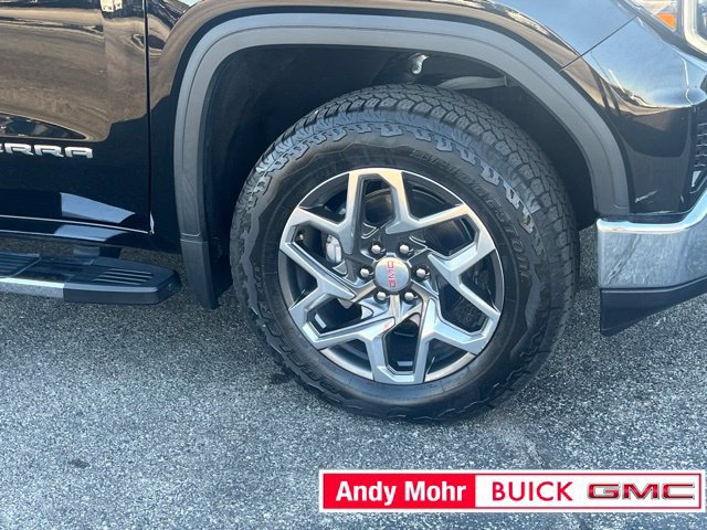 Used 2023 GMC Sierra 1500 SLT w/ SLT Premium Plus Package AWD/4WD image 16