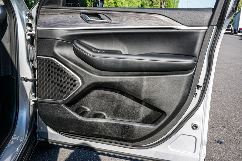 Used 2022 Jeep Grand Cherokee L Limited image 50