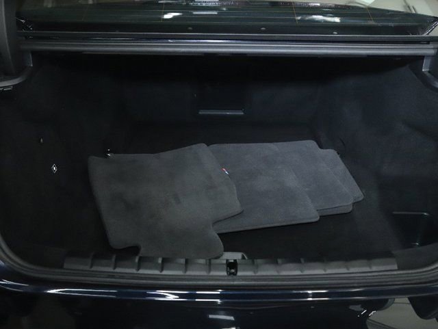 Certified 2023 BMW i7 xDrive60 image 33