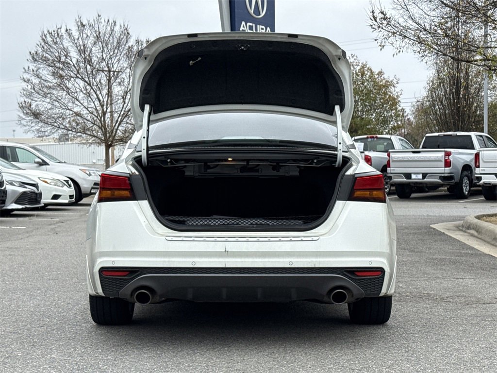 Used 2022 Nissan Altima 2.5 SR w/ Midnight Edition Package image 11