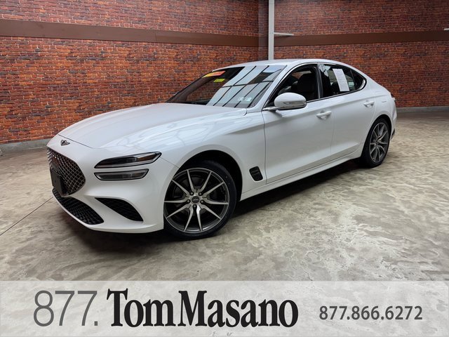 Used 2023 Genesis G70 2.0T image 1