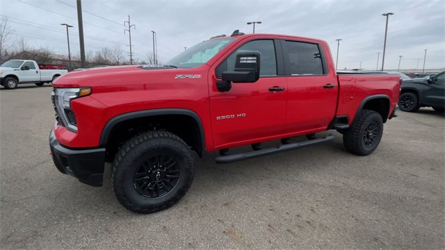 New 2026 Chevrolet Silverado 2500 ZR2 image 6