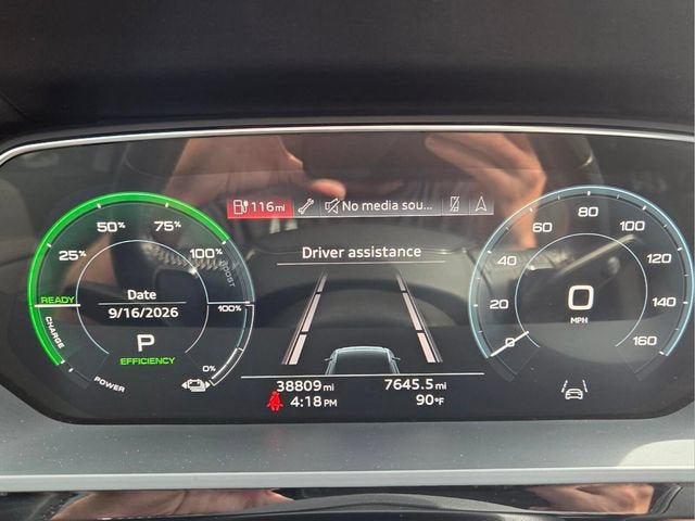Used 2021 Audi e-tron Premium Plus w/ Premium Plus Package AWD/4WD image 35
