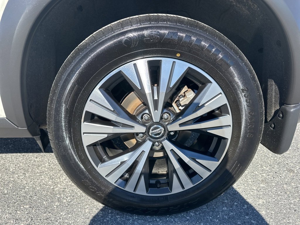 Used 2021 Nissan Rogue SV image 28