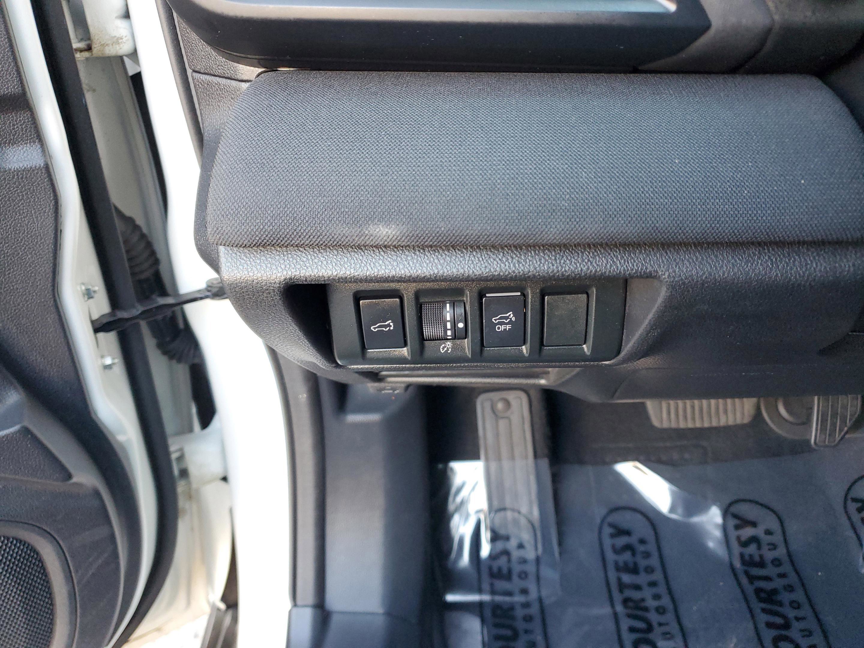 Used 2022 Subaru Outback Premium image 25