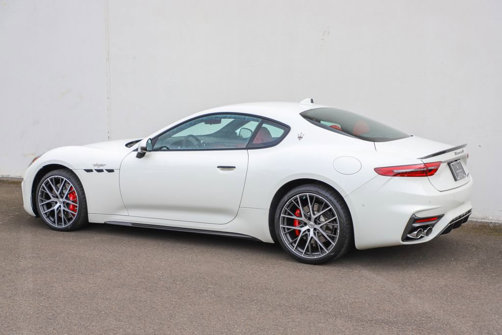 Used 2024 Maserati GranTurismo Trofeo AWD/4WD image 18