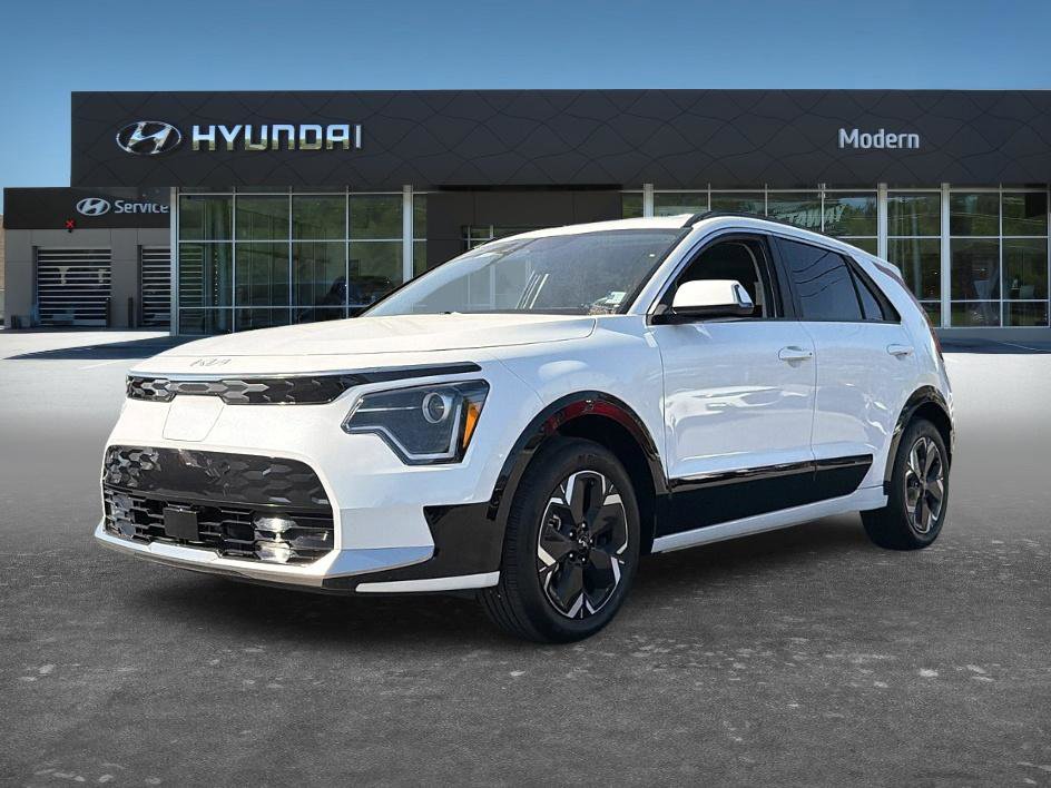 Used 2024 Kia Niro Wind FWD image 1