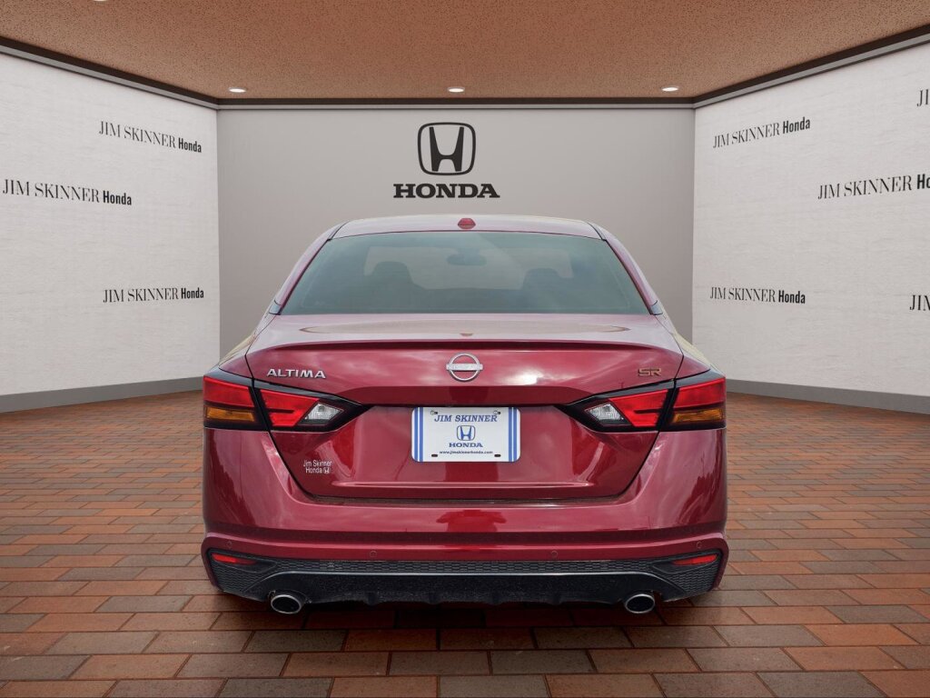 Used 2024 Nissan Altima 2.5 SR image 11