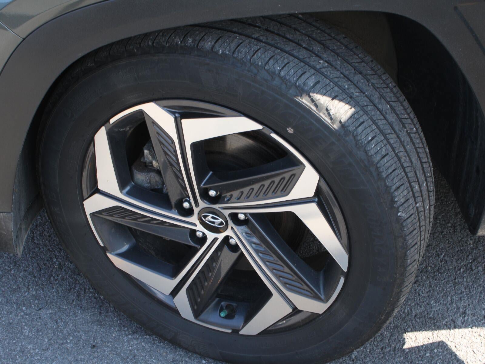 Used 2024 Hyundai Tucson Limited AWD/4WD image 21