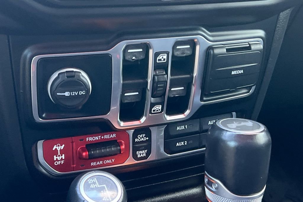 Used 2021 Jeep Wrangler Unlimited Rubicon w/ Xtreme Recon 35" Tire Package image 22