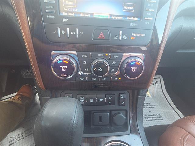 Used 2015 Chevrolet Traverse LTZ AWD/4WD image 20