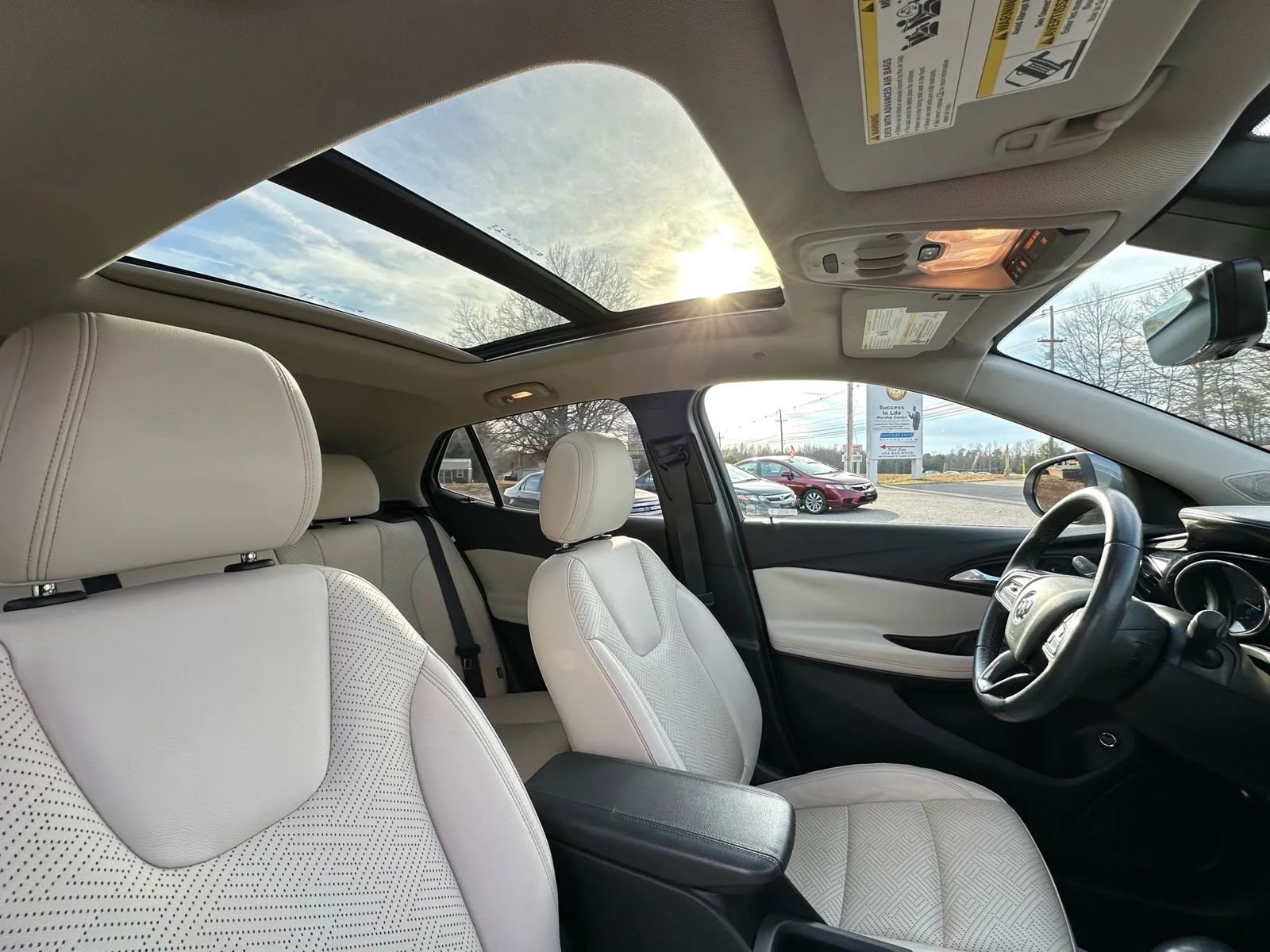 Used 2021 Buick Encore GX Essence w/ Advanced Technology Package image 8