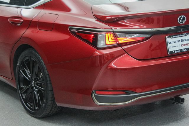 Used 2025 Lexus ES 300h F Sport w/ Accessory Package (Z2) FWD image 9