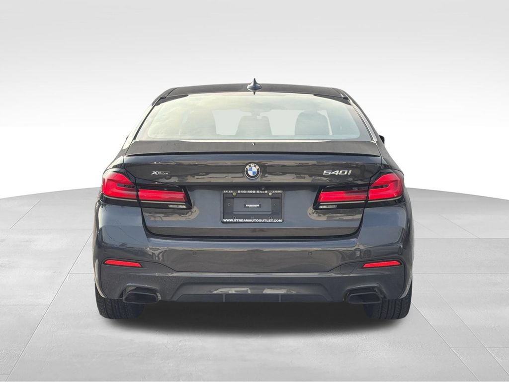 Used 2023 BMW 540i xDrive w/ M Sport Package AWD/4WD image 7