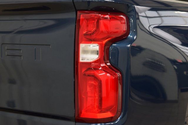 Used 2022 Chevrolet Silverado 3500 High Country AWD/4WD image 23