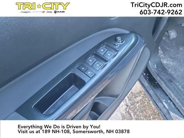 Used 2019 Chevrolet Colorado Z71 w/ Z71 Midnight Edition image 16