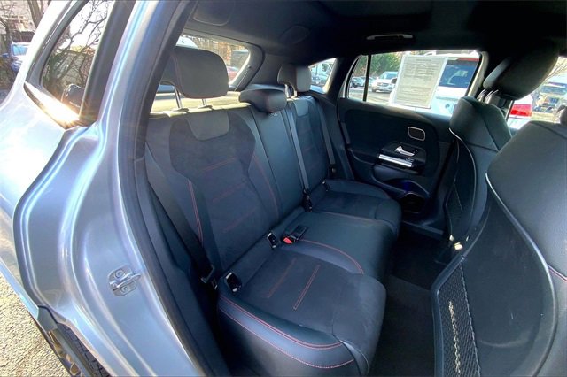 Used 2025 Mercedes-Benz GLA 35 AMG 4MATIC image 16