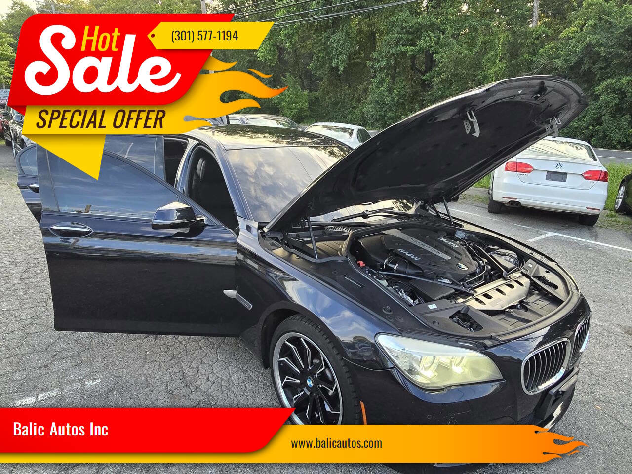 Used 2014 BMW 750Li xDrive w/ Executive Package image 2