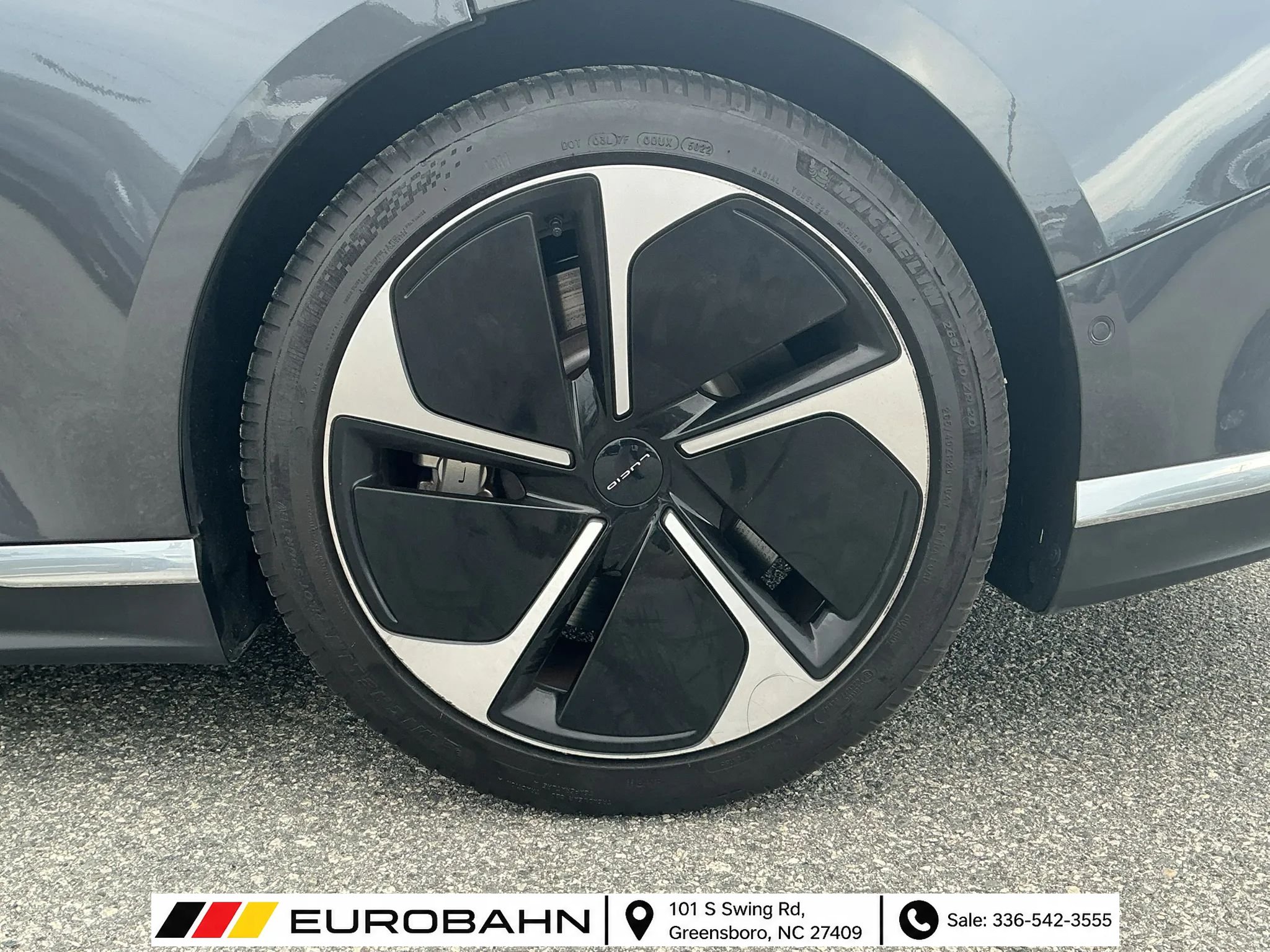 Used 2024 Lucid Air Touring AWD/4WD image 26