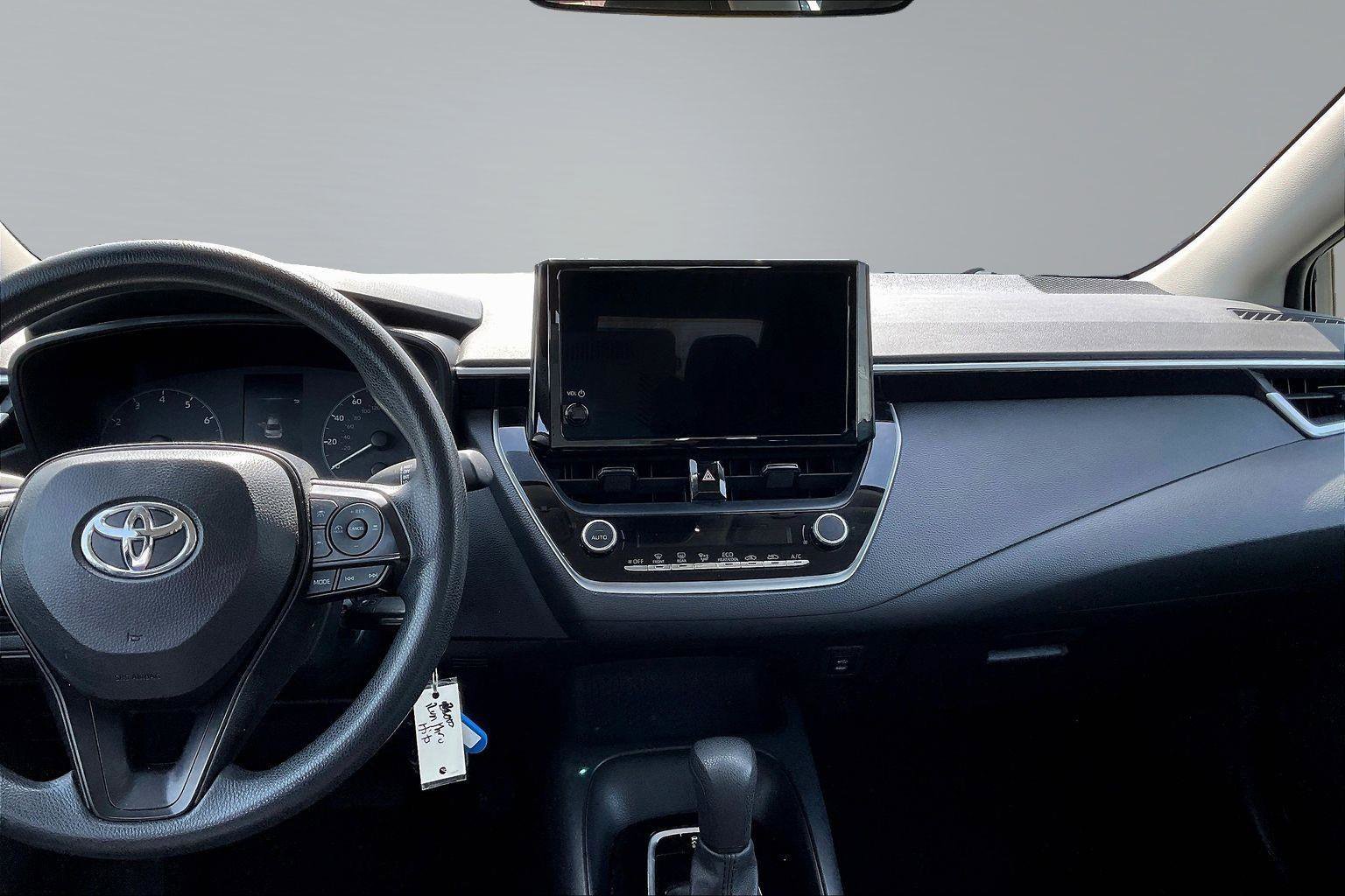 Used 2024 Toyota Corolla LE image 7