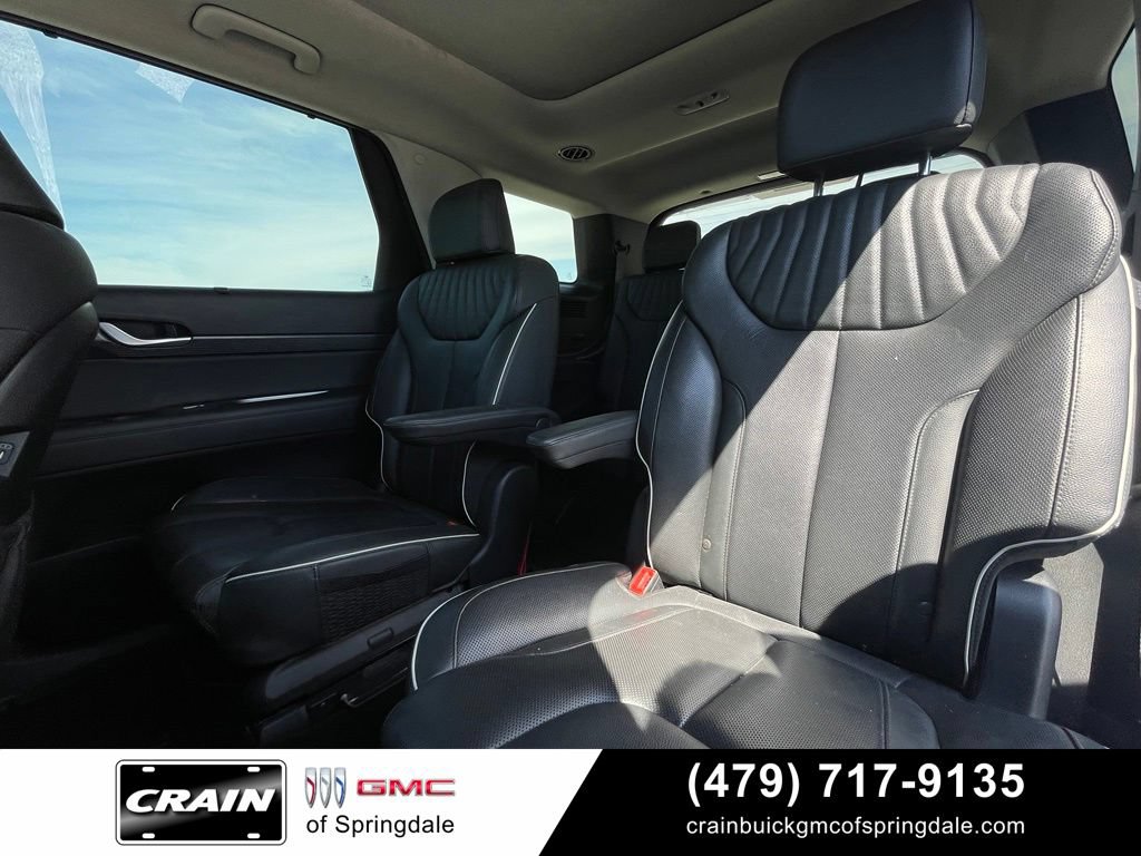 Used 2024 Hyundai Palisade Limited FWD image 23