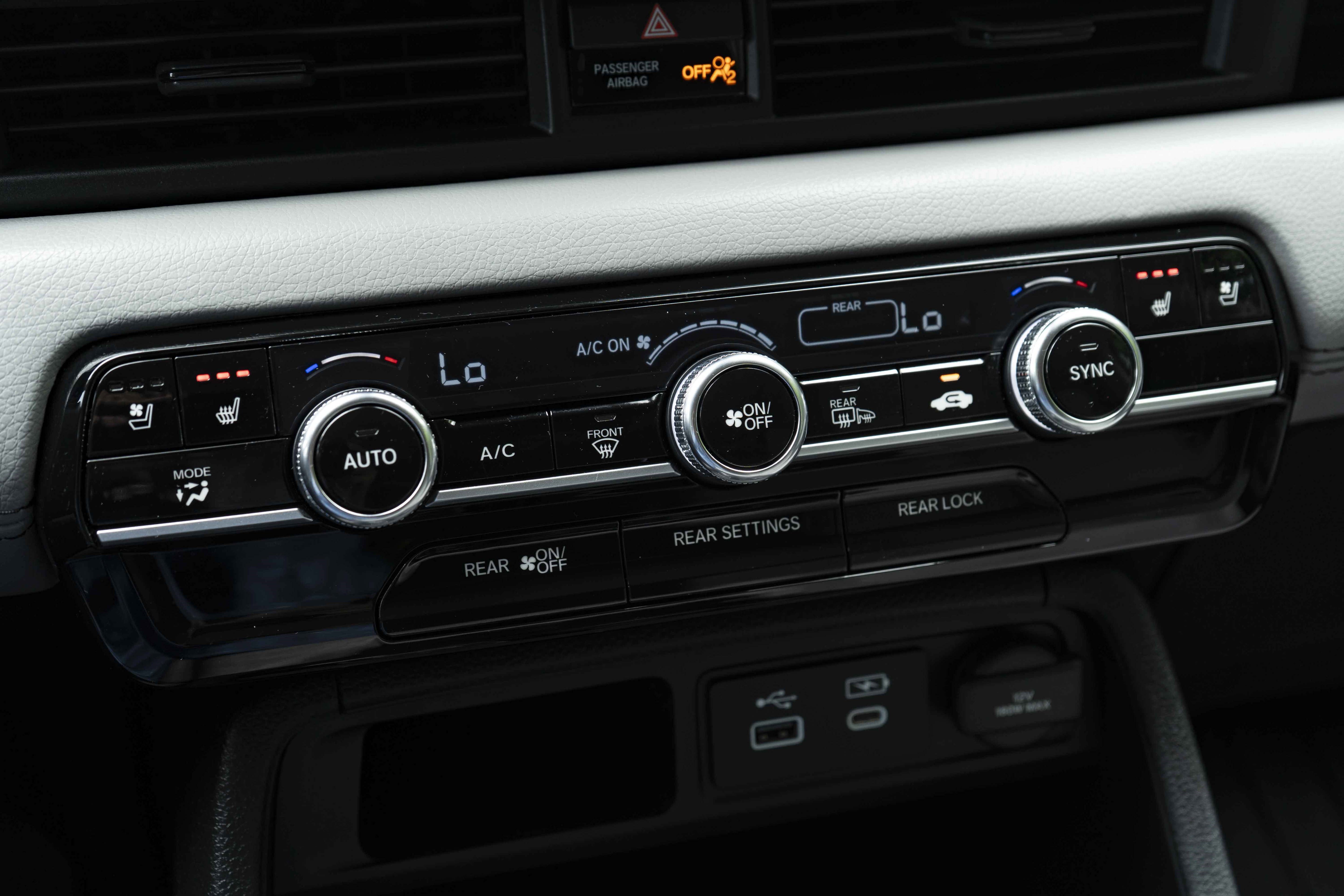Used 2025 Honda Pilot Elite image 33