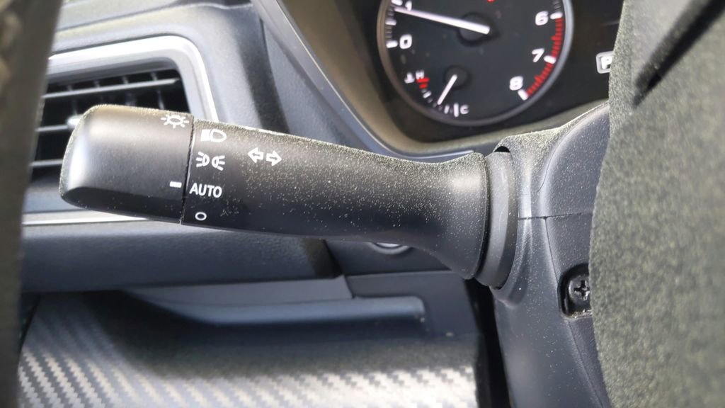 Used 2023 Subaru Ascent Premium image 27