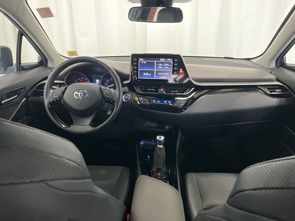 Used 2022 Toyota C-HR Limited FWD image 9
