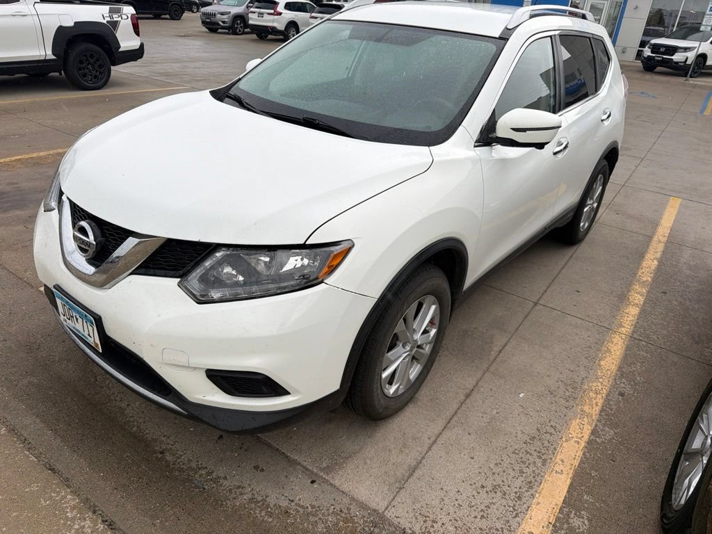 Used 2016 Nissan Rogue SV w/ SV Premium Package AWD/4WD image 3