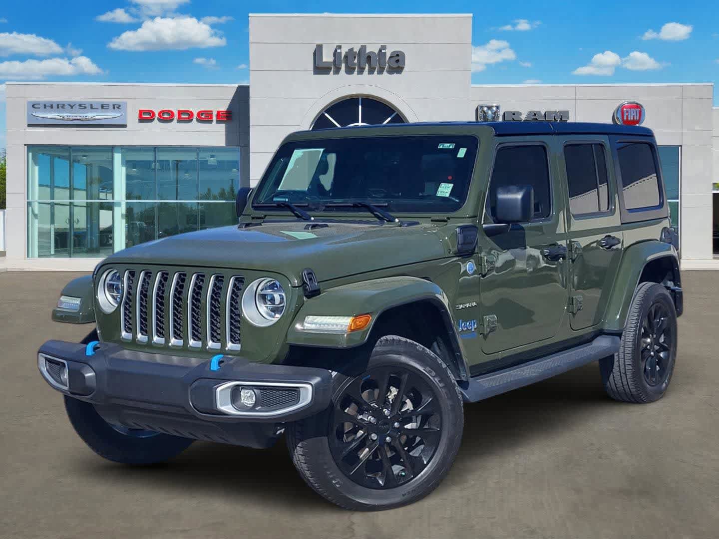 Used 2022 Jeep Wrangler Unlimited Sahara w/ Cold Weather Group