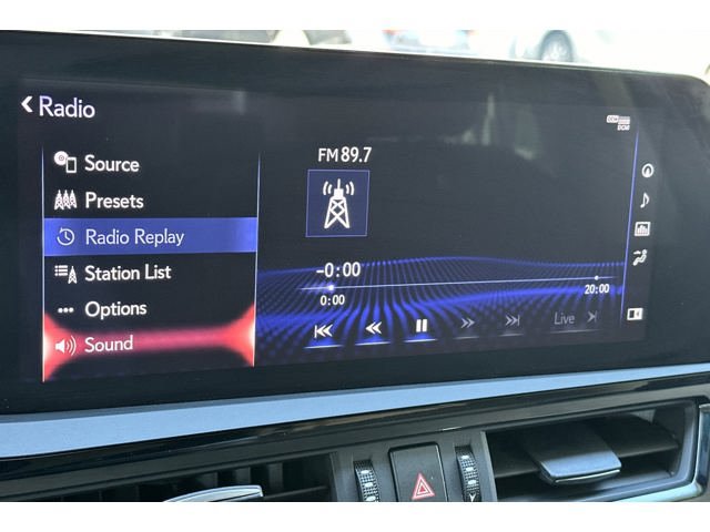 Certified 2022 Lexus ES 300h w/ Premium Package FWD image 17