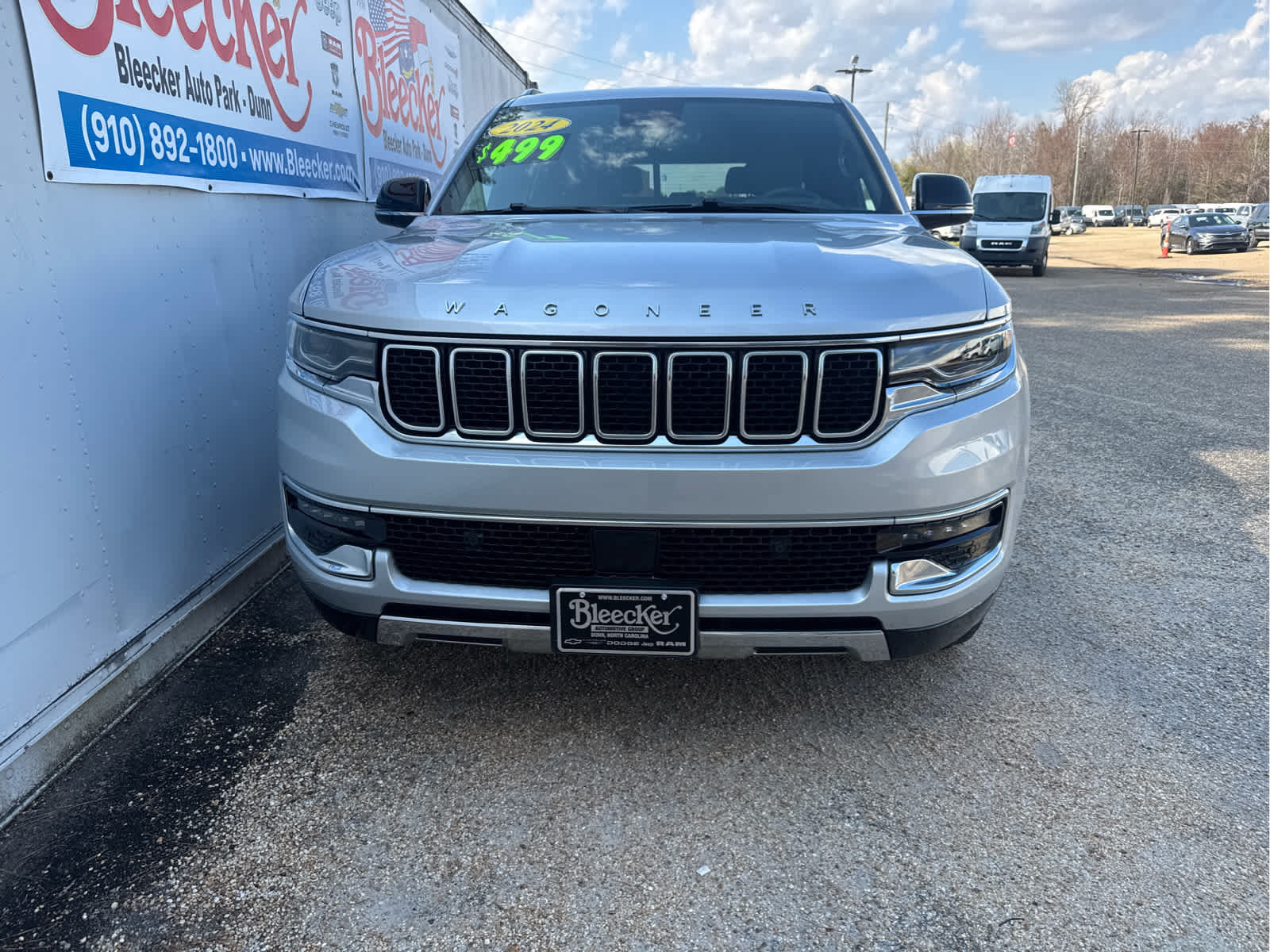 Used 2024 Jeep Wagoneer Series III AWD/4WD image 6