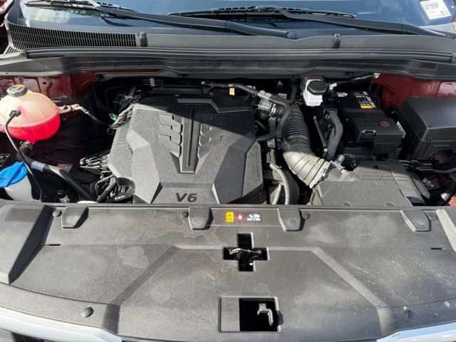 Used 2023 Kia Carnival LX FWD image 16