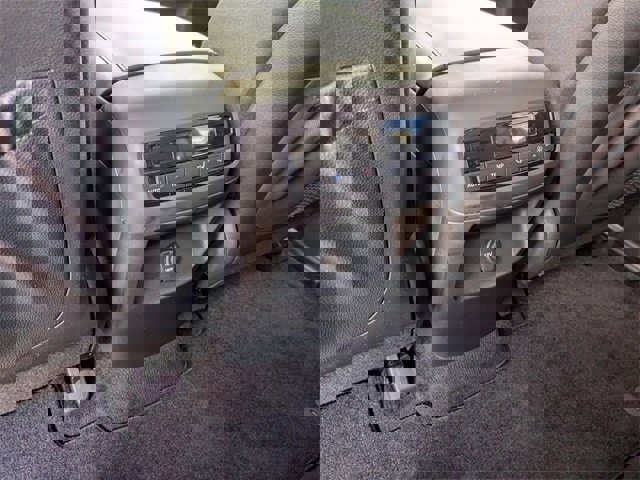 Certified 2025 Hyundai Palisade SE image 13