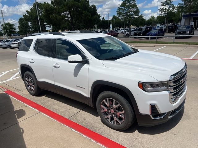 Used 2023 GMC Acadia SLT FWD image 4