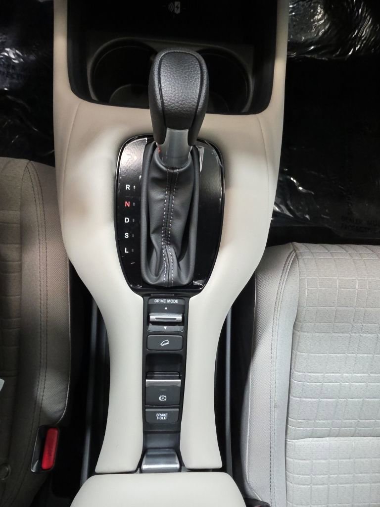 Used 2026 Honda HR-V LX image 30