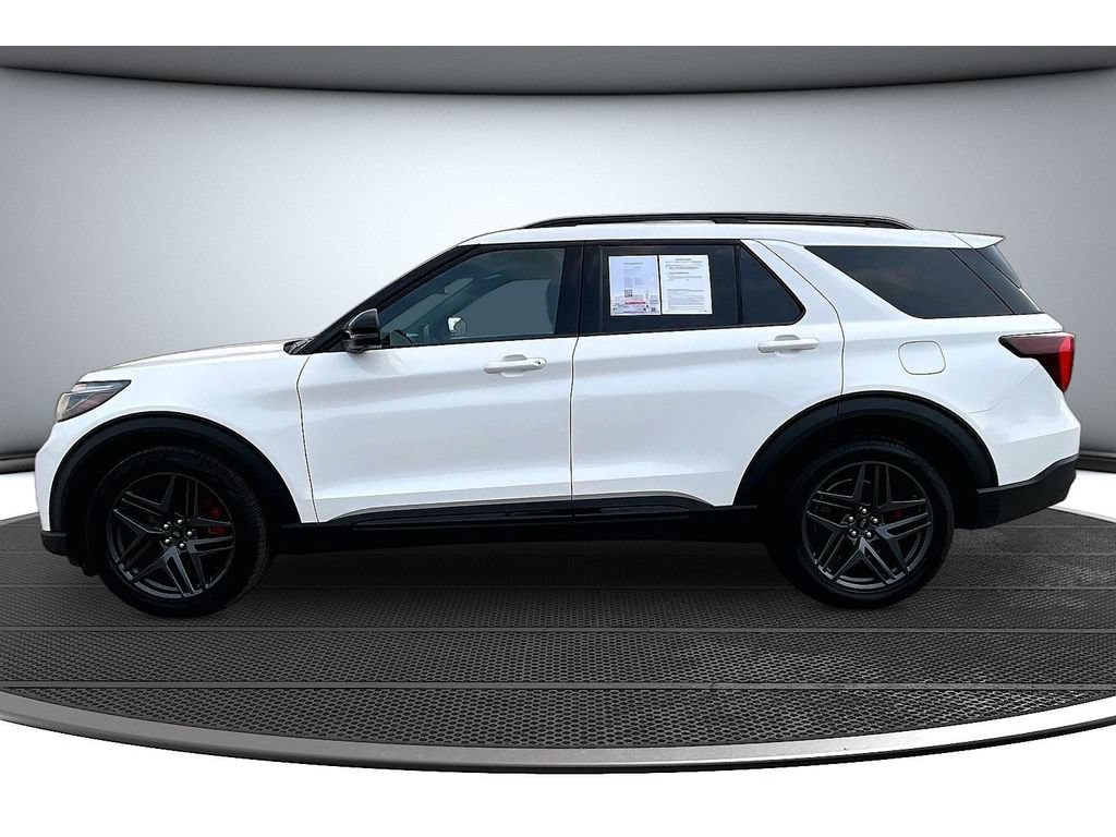 Used 2025 Ford Explorer ST AWD/4WD image 17