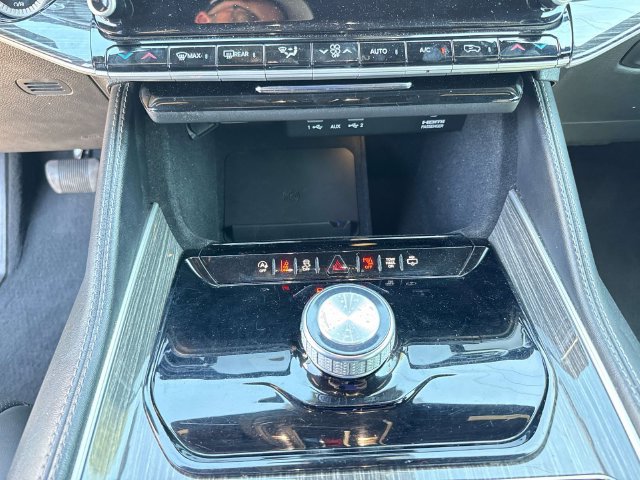 Used 2022 Jeep Wagoneer Series II w/ Flexible Seating Group RWD image 30