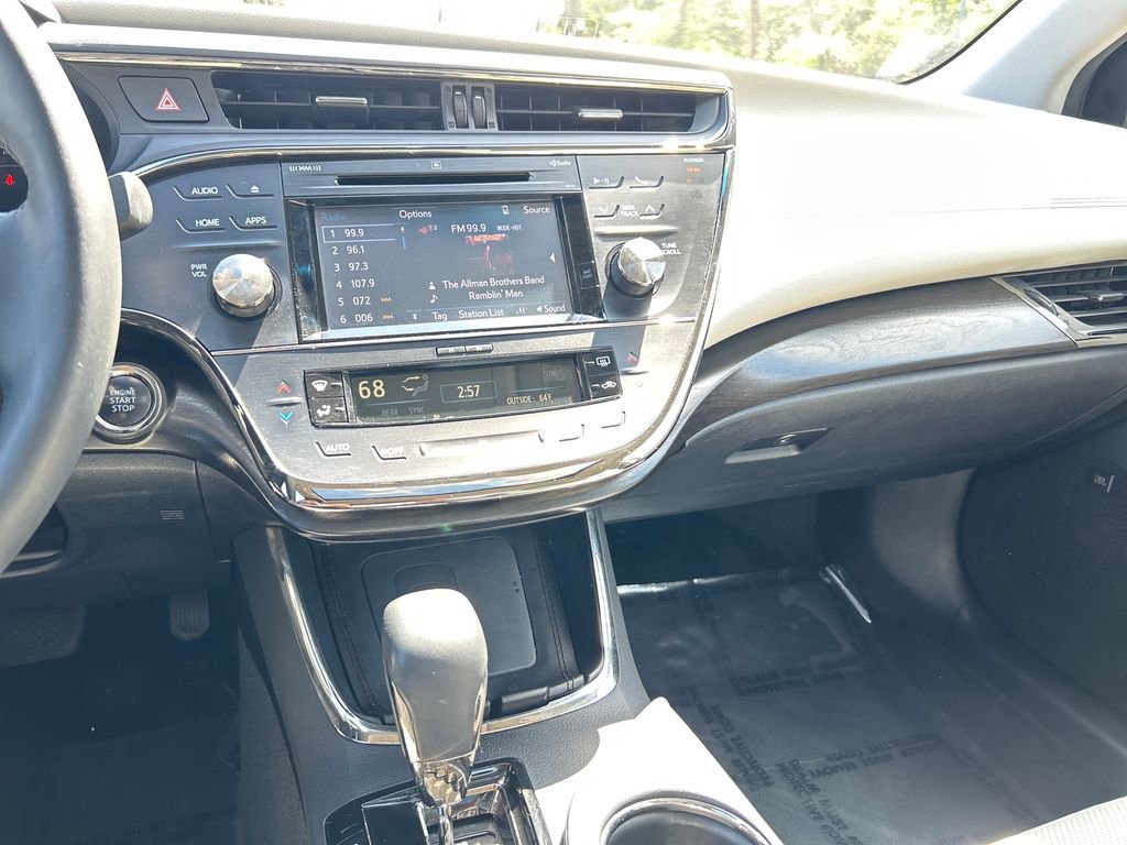 Used 2016 Toyota Avalon Limited FWD image 11
