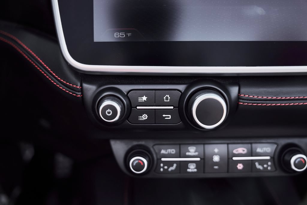 Used 2020 Ferrari Portofino RWD image 69