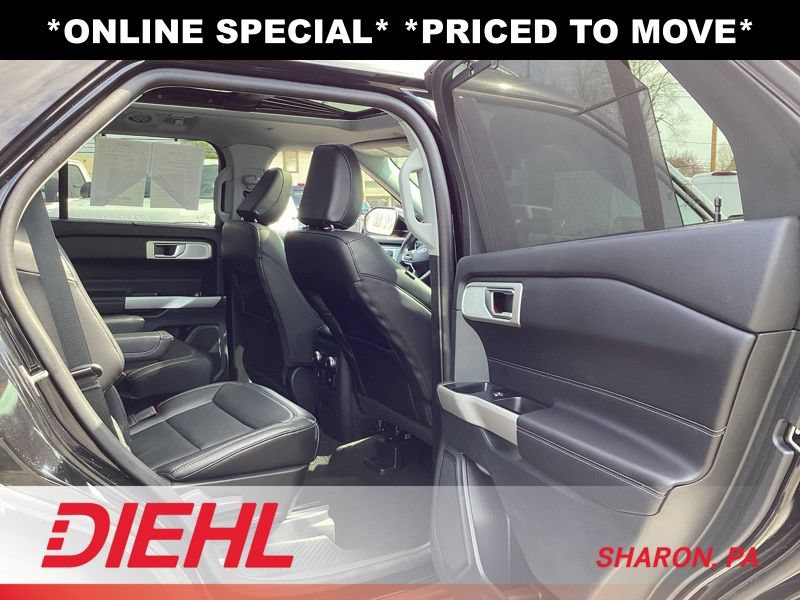 Used 2023 Ford Explorer Limited w/ Hybrid Equipment Group 310A AWD/4WD image 16