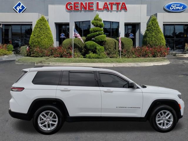 Used 2024 Jeep Grand Cherokee L Laredo AWD/4WD image 8