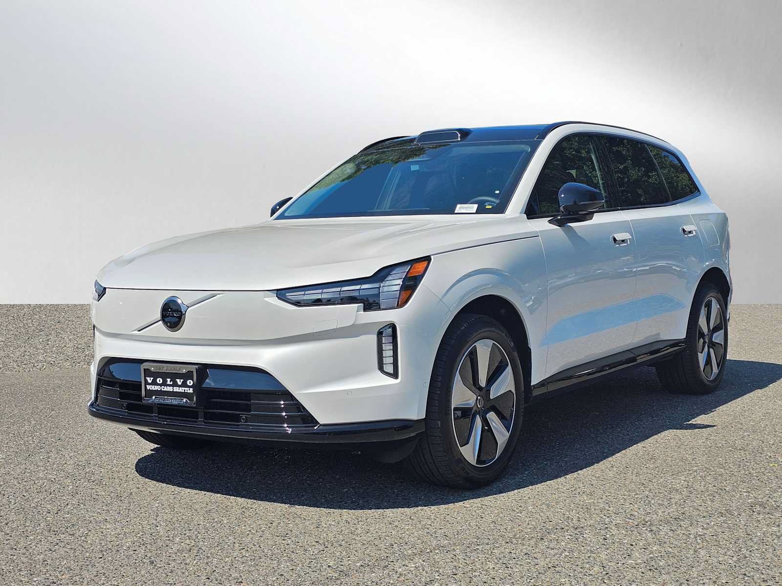 New 2025 Volvo EX90 Plus AWD/4WD image 7