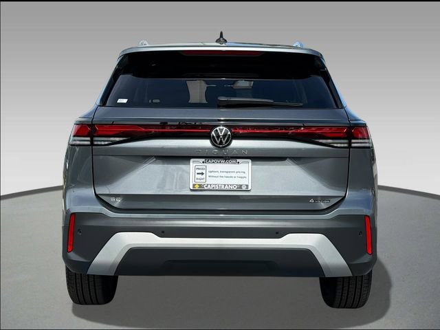Used 2025 Volkswagen Tiguan SE image 5