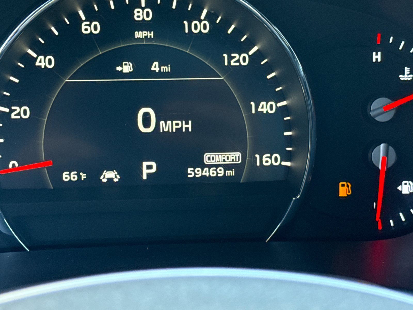 Used 2019 Kia Sorento SX image 31